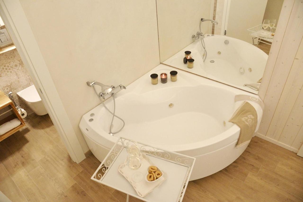 Suite Vitti 5 - Puglia Mia Apartments Monopoli Bagian luar foto